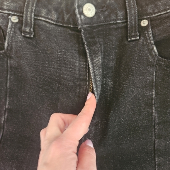 EUC Abercrombie & Fitch The Skinny High Rise In Black, Size 6/28 - Picture 4 of 9